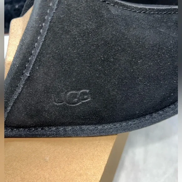 UGG®Pearle UGG plush™Scuff Slipper (Women)
NWB - Picture 4 of 13